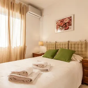 https://triana-with-free-parking.es-andalucia.com